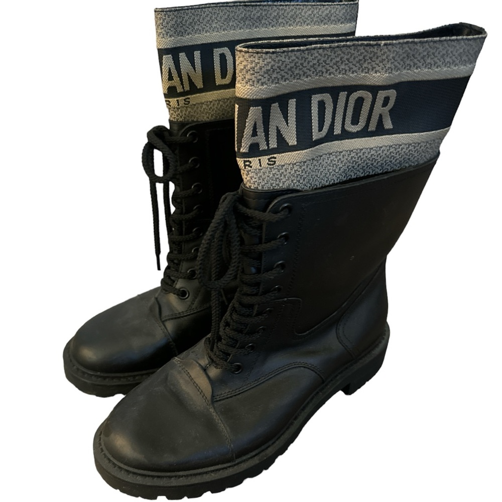 Black flat boots size 39